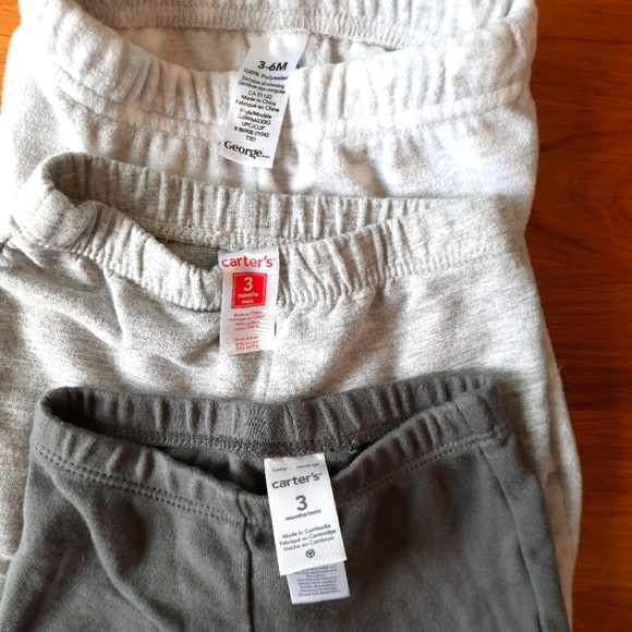 8x Piece Bundle of Onesies and Pants - Picture 3 of 3